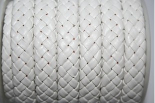 Cuoio Sintetico Intrecciato 9x5mm, Bianco 50cm., Cod.COR04A