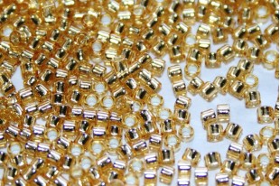 Treasure Toho Seed Beads Silver Lined Light Topaz 11/0 - 5gr