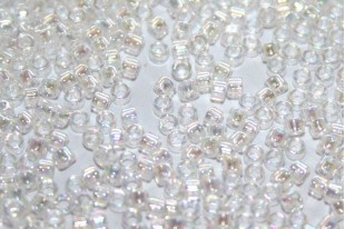 Treasure Toho Seed Beads Transparent Rainbow Crystal 11/0 - 5gr