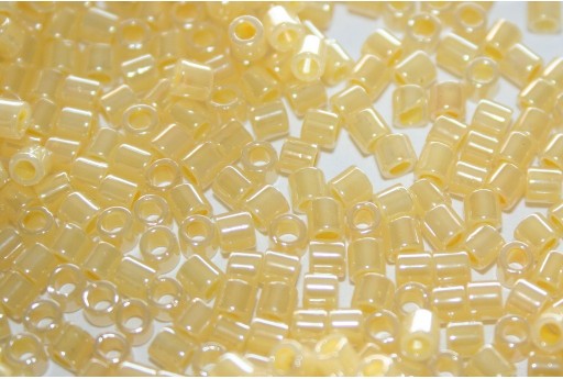 Treasure Toho Seed Beads Ceylon Custard 8/0 - 5gr