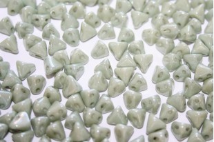 Super-Khéops® Par Puca® Beads Opaque Light Green Ceramic Look 6mm - Pack 100gr