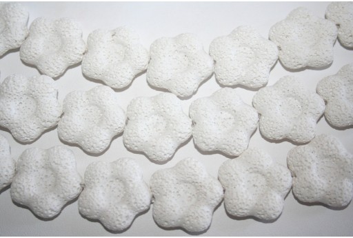 Filo 15 Pietre Lava Bianca Fiore
