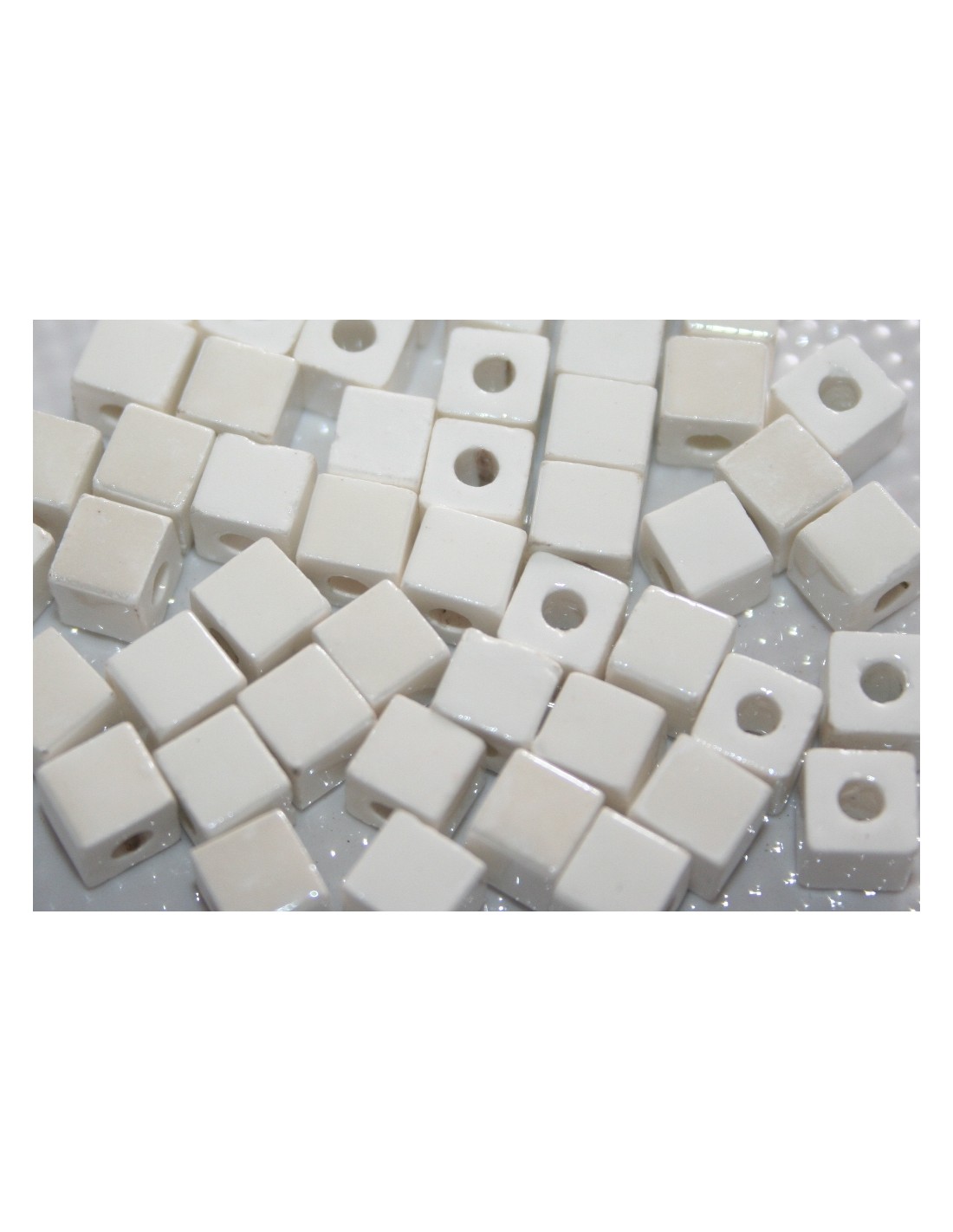 Perline Cilindro Colorate 6x4 Mm – 1400 Pezzi In Plastica Opaca, Foro 3 Mm, Ideali Per Bambini