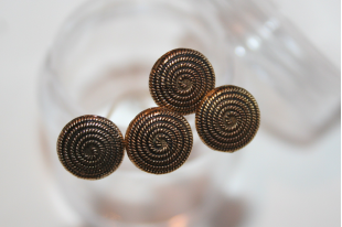 2 Chiodini Testa Fantasia Spirale Colore Oro 48x1mm MINP11A