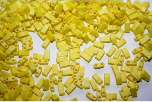 Perline Miyuki Half Tila 1/2 Cut Matte Opaque Yellow AB 2,5x5mm - 5gr