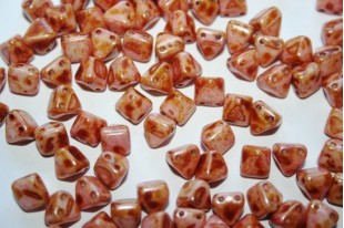 Pyramid Beads